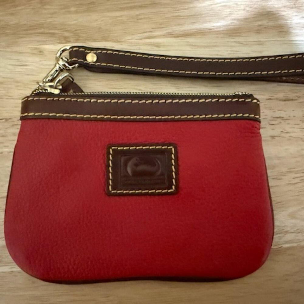 Dooney & Bourke Wallet Wristlet w/Keychain